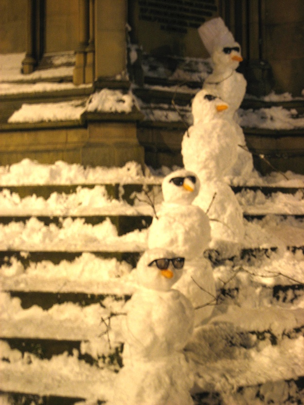 10 Unconventional Snowmen