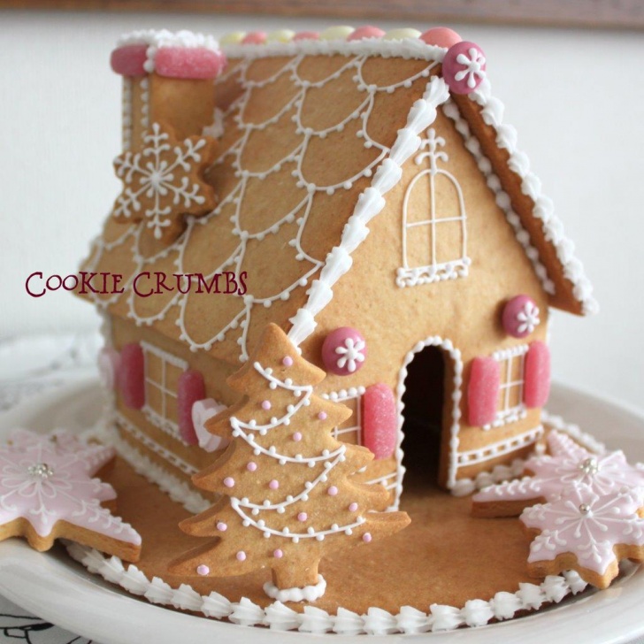 15 Most Inspirational And Adorable Christmas Gingerbread Houses!