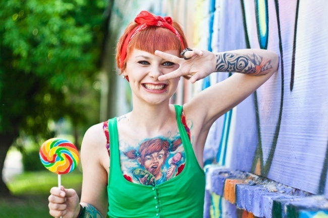 15 Amazing Tattoo Designs on a Woman