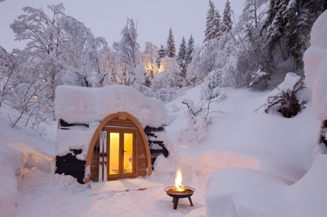 10 Really Amazing Cozy Hand-Built Houses!