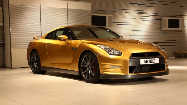 The 10 Most Impressive Golden Cars Ever!