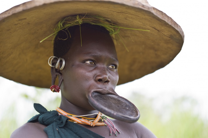 10 Weirdest Tribes in the World!