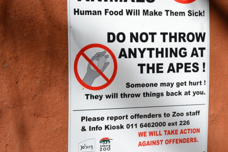 12 Funny Signs at Zoo!