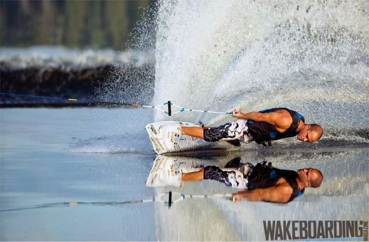 10 Impressive and Funny Wake-Boarding Pics!