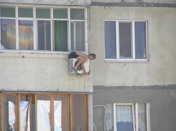 Why Women Live Longer Than Men? Answer in 15 Pics!