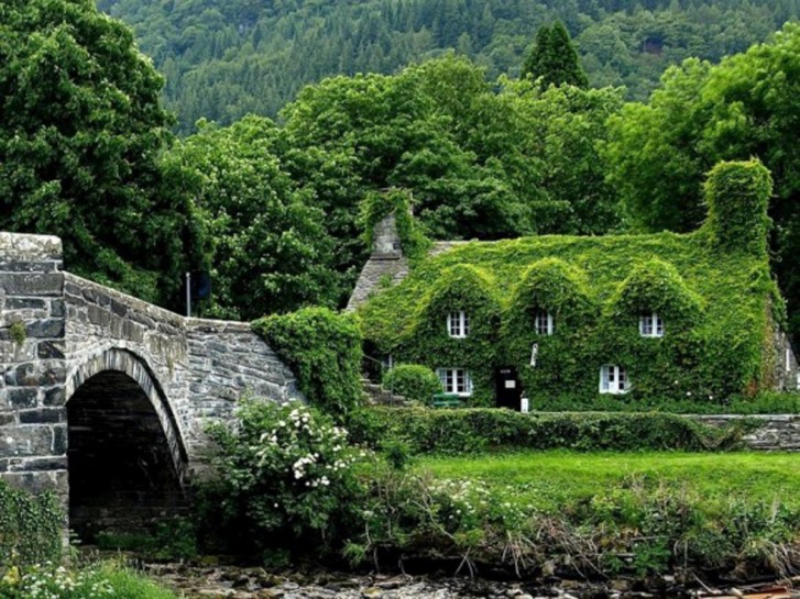 12 Most Stunning And Beautiful Fairy Tale Houses!