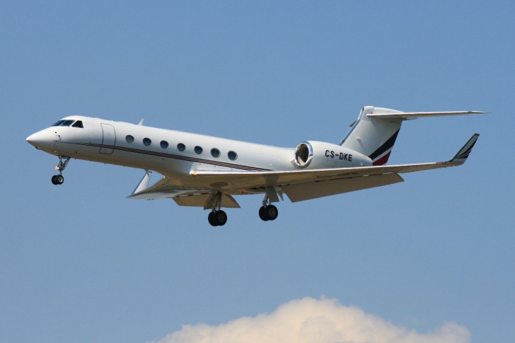 10 Most Expensive Private Jets!